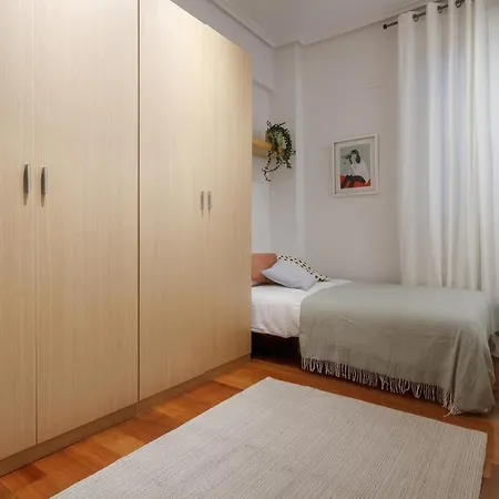 Fernandez Campo, Vivienda Turistica Centrica Reformada Con Wifi * Bilbao